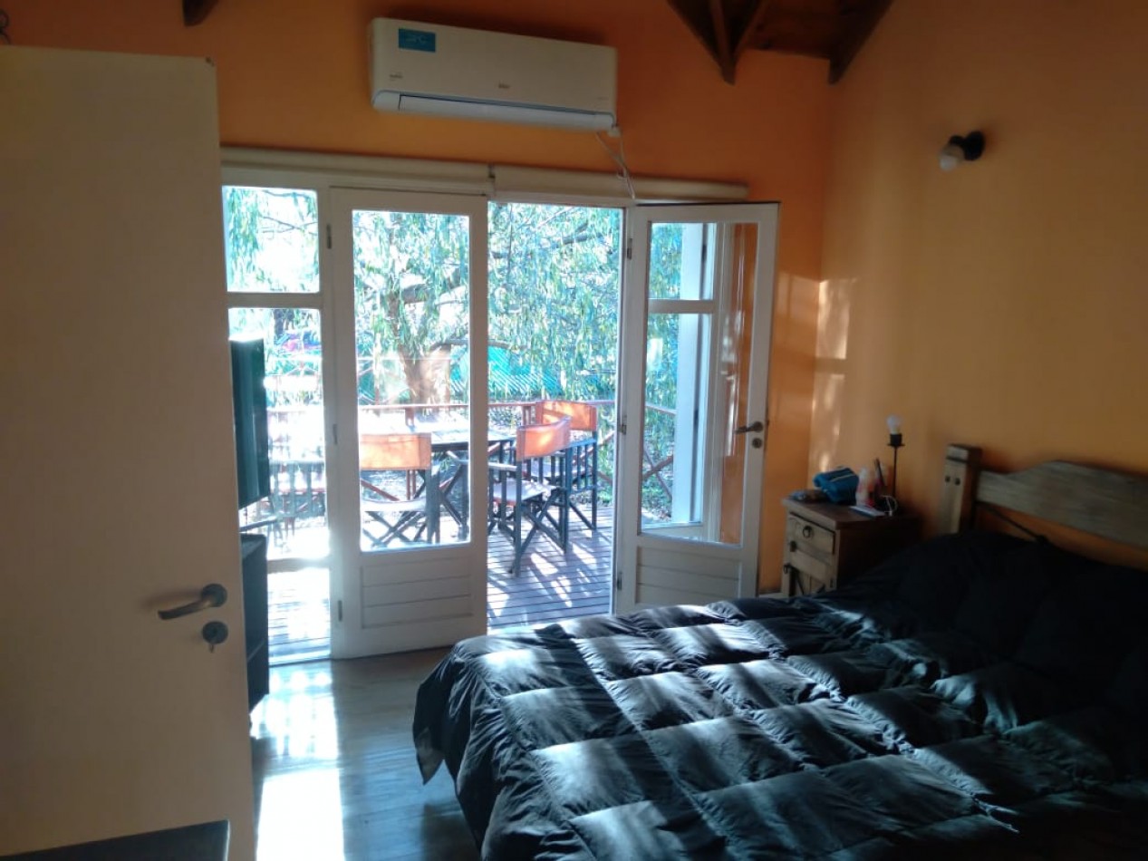 Chalet de 4 amb con gran parque en Barrio Los Acantilados