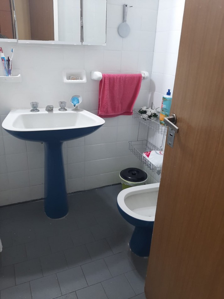 Depto en Venta 3 ambientes impecable.zona plaza Colon 