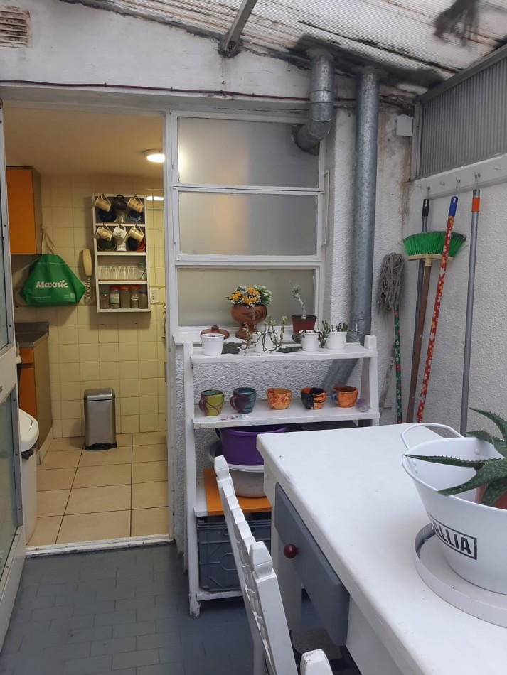 Depto en Venta 3 ambientes impecable.zona plaza Colon 