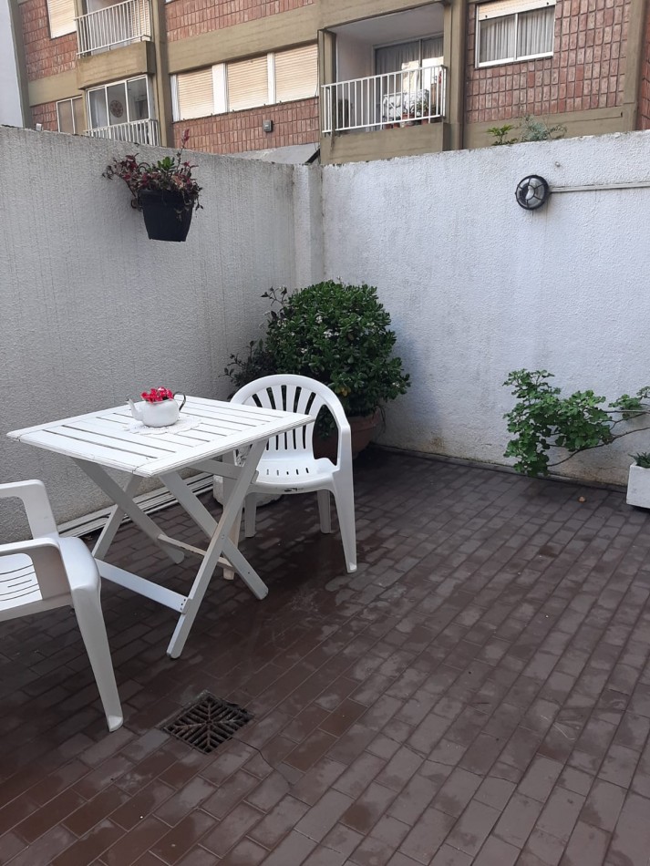 Depto en Venta 3 ambientes impecable.zona plaza Colon 