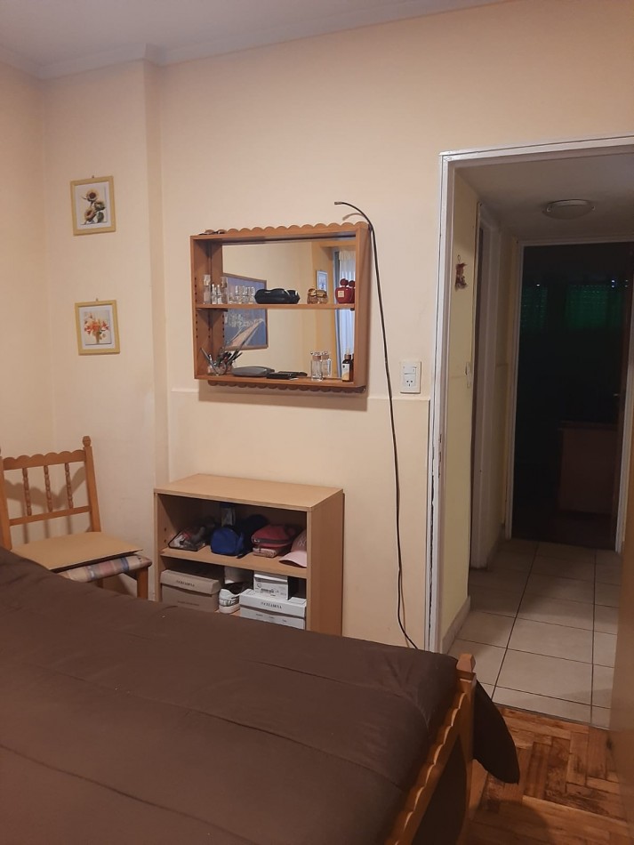 Depto en Venta 3 ambientes impecable.zona plaza Colon 