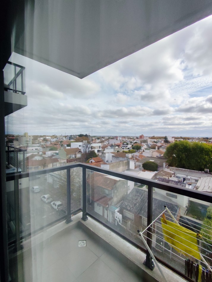 Depto un amb con balcon a la calle con amenities Edificio Cuarzur I