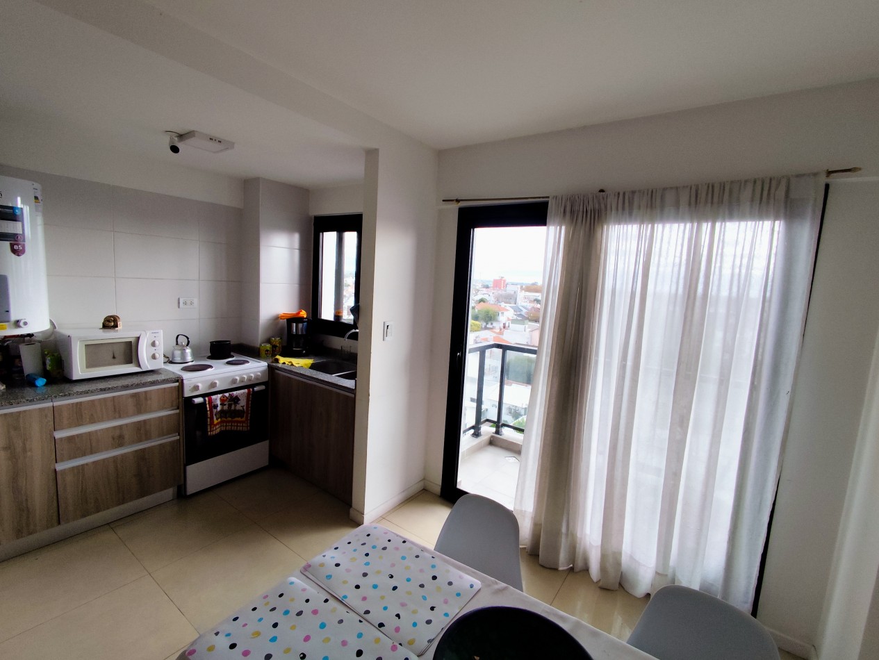 Depto un amb con balcon a la calle con amenities Edificio Cuarzur I