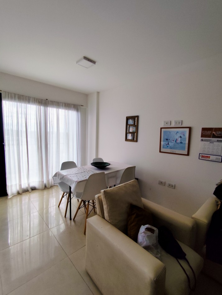 Depto un amb con balcon a la calle con amenities Edificio Cuarzur I