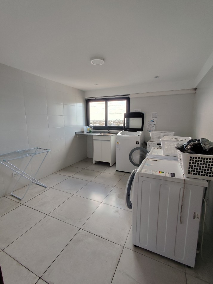 Depto un amb con balcon a la calle con amenities Edificio Cuarzur I