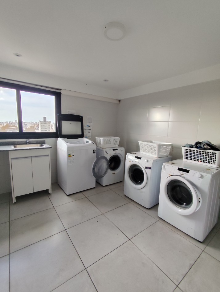 Depto un amb con balcon a la calle con amenities Edificio Cuarzur I