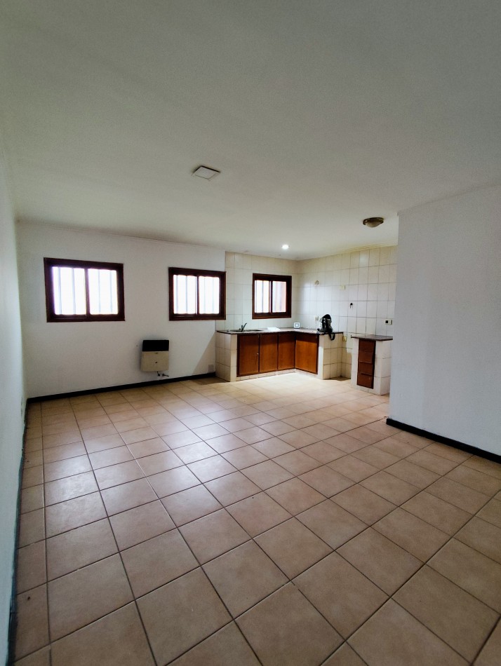 Chalet 3 amb con garage en venta. Colinas de P. Ramos 