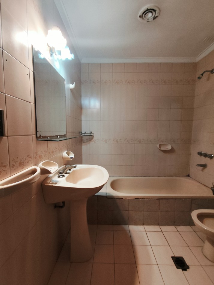 Chalet en alquiler en Barrio San Carlos 