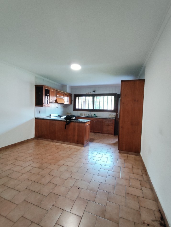Chalet en alquiler en Barrio San Carlos 
