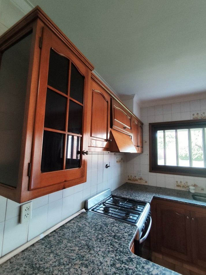 Chalet en alquiler en Barrio San Carlos 