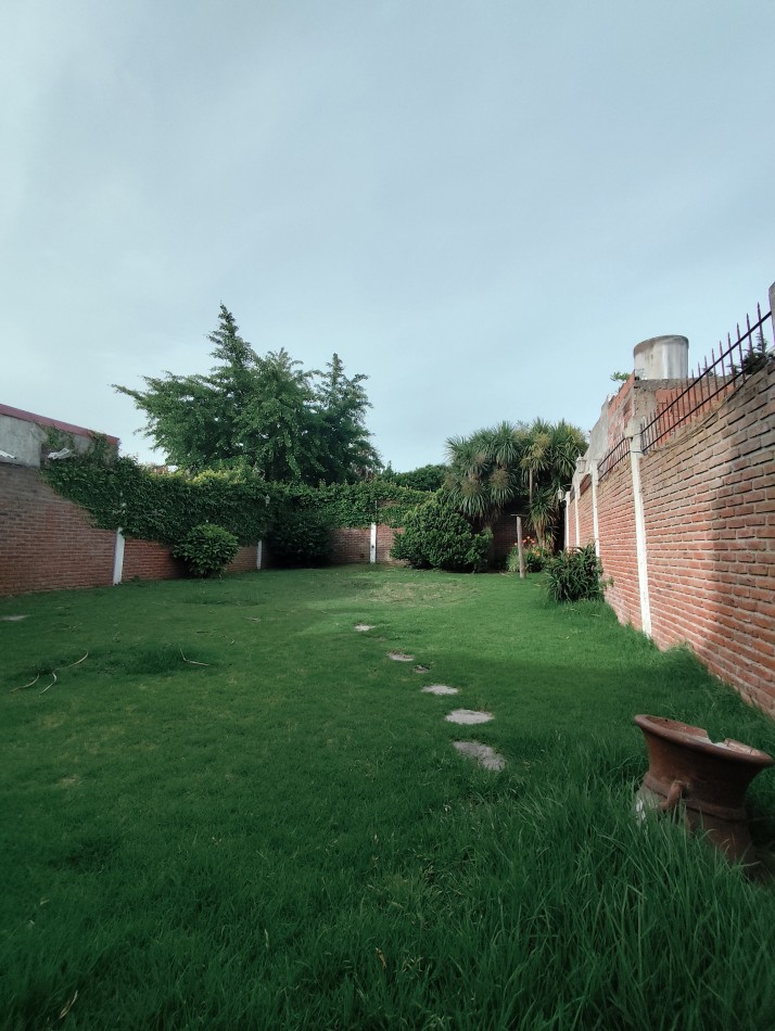 Chalet en alquiler en Barrio San Carlos 