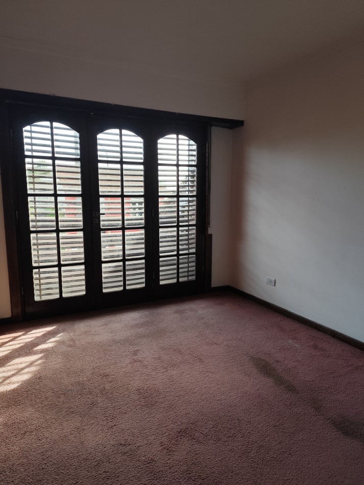 Chalet en alquiler en Barrio San Carlos 