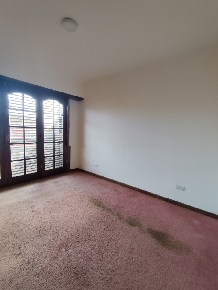 Chalet en alquiler en Barrio San Carlos 