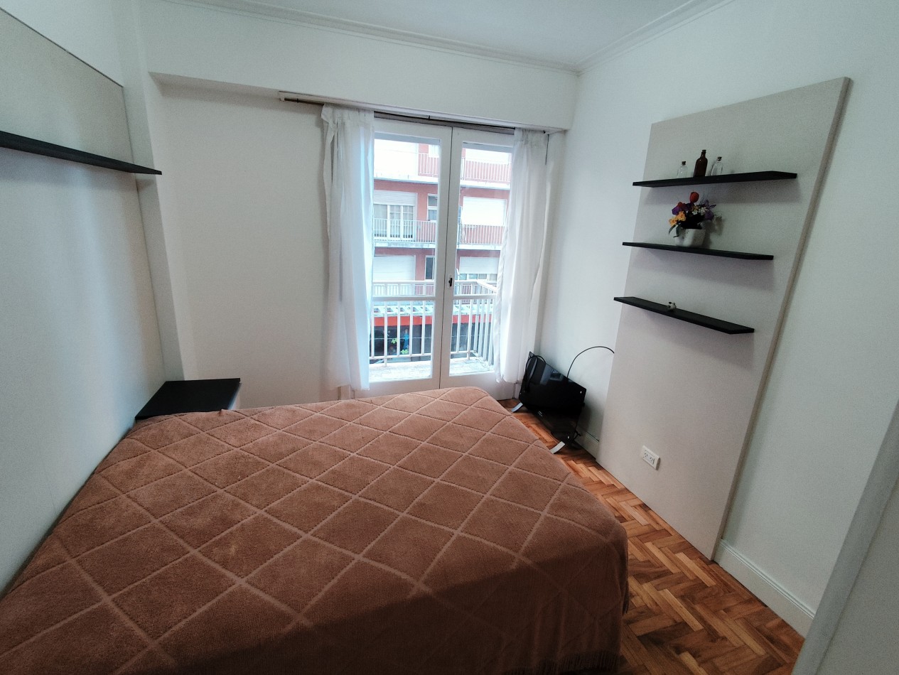 Alquiler 24 m depto dos amb. Con balcon zona Plaza Colon 
