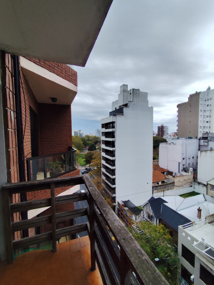 Alquiler 24m depto un amb con balcon a la calle plaza Mitre