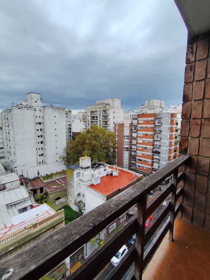 Alquiler 24m depto un amb con balcon a la calle plaza Mitre