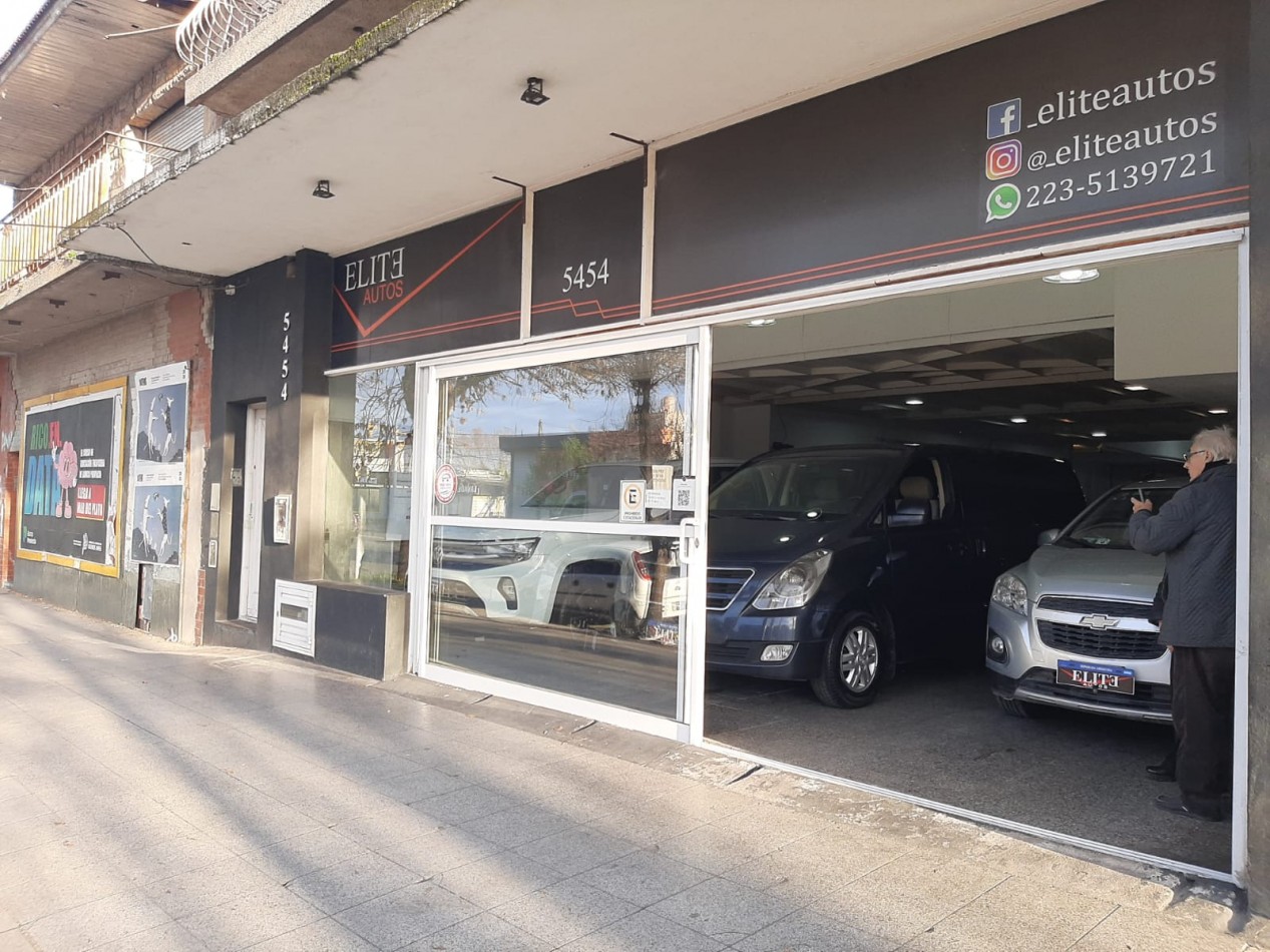 Alquiler importante local comercial