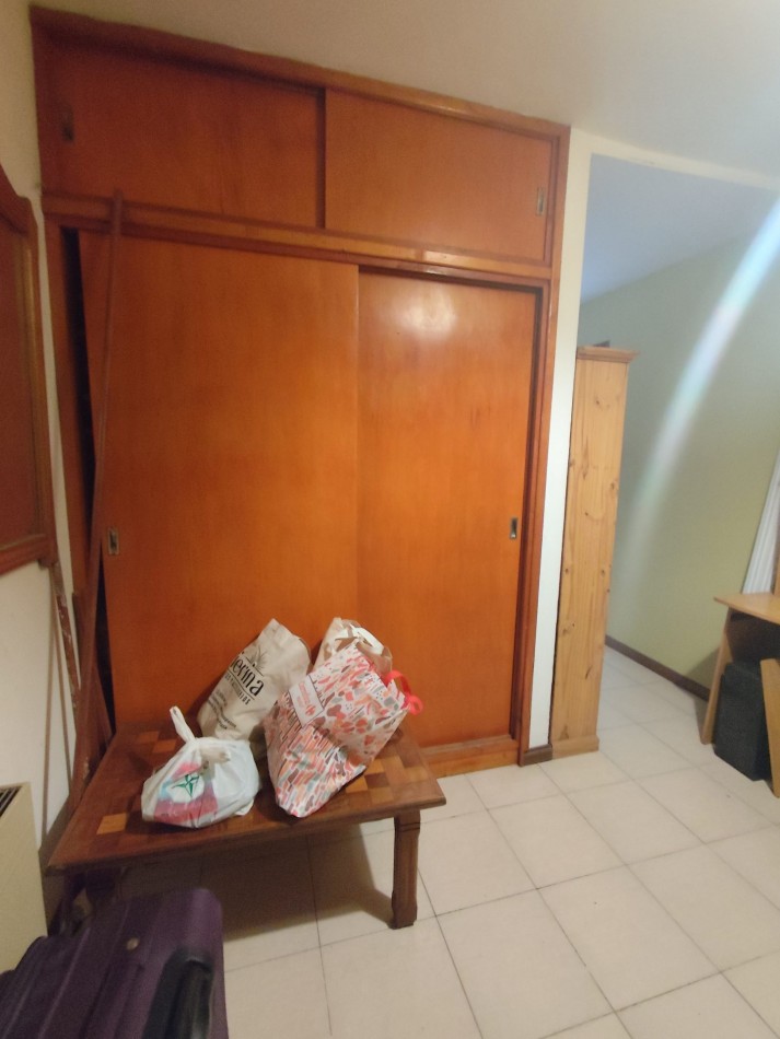 Depto 3 amb . Dos baños en duplex excelente estado. Barrio don Bosco 