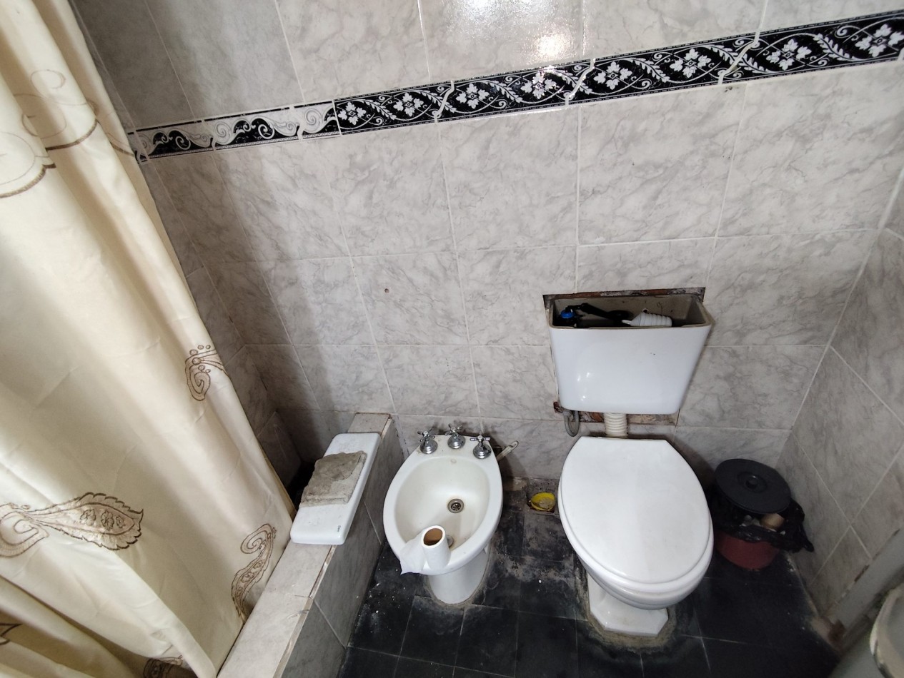 PH en venta Barrio Chauvin Avellaneda 2400