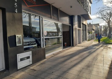 Alquiler importante local comercial