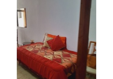 Alquiler para estudiante depto un amb Colon y Cordoba 